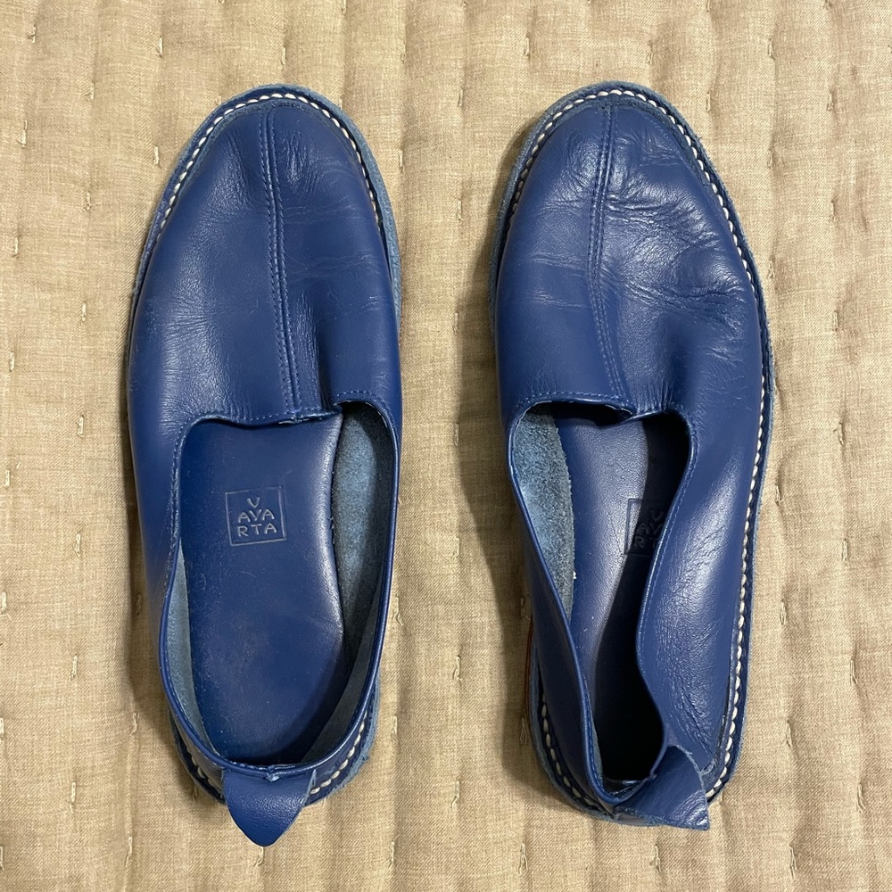 Vayarta blue leather flats - size 38/8